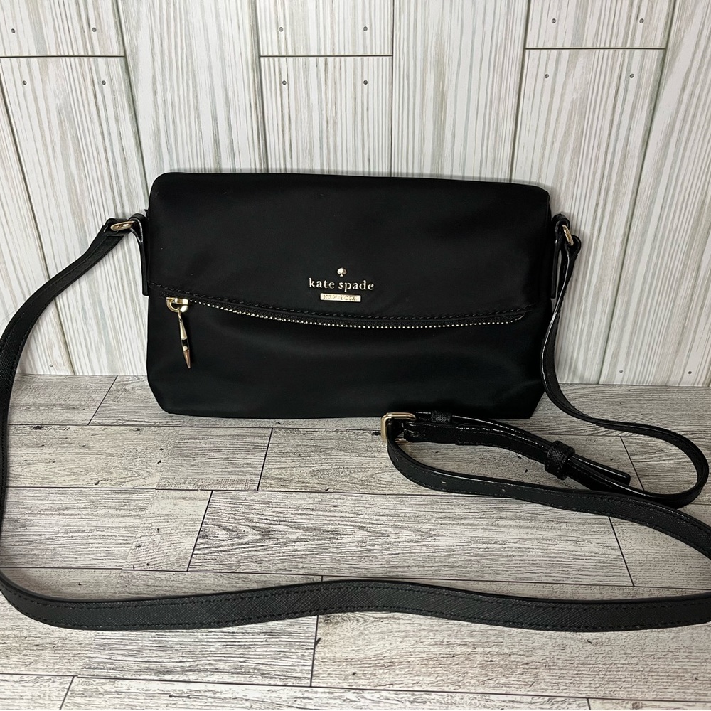 Kate Spade Classic Nylon Mini Carson in Black